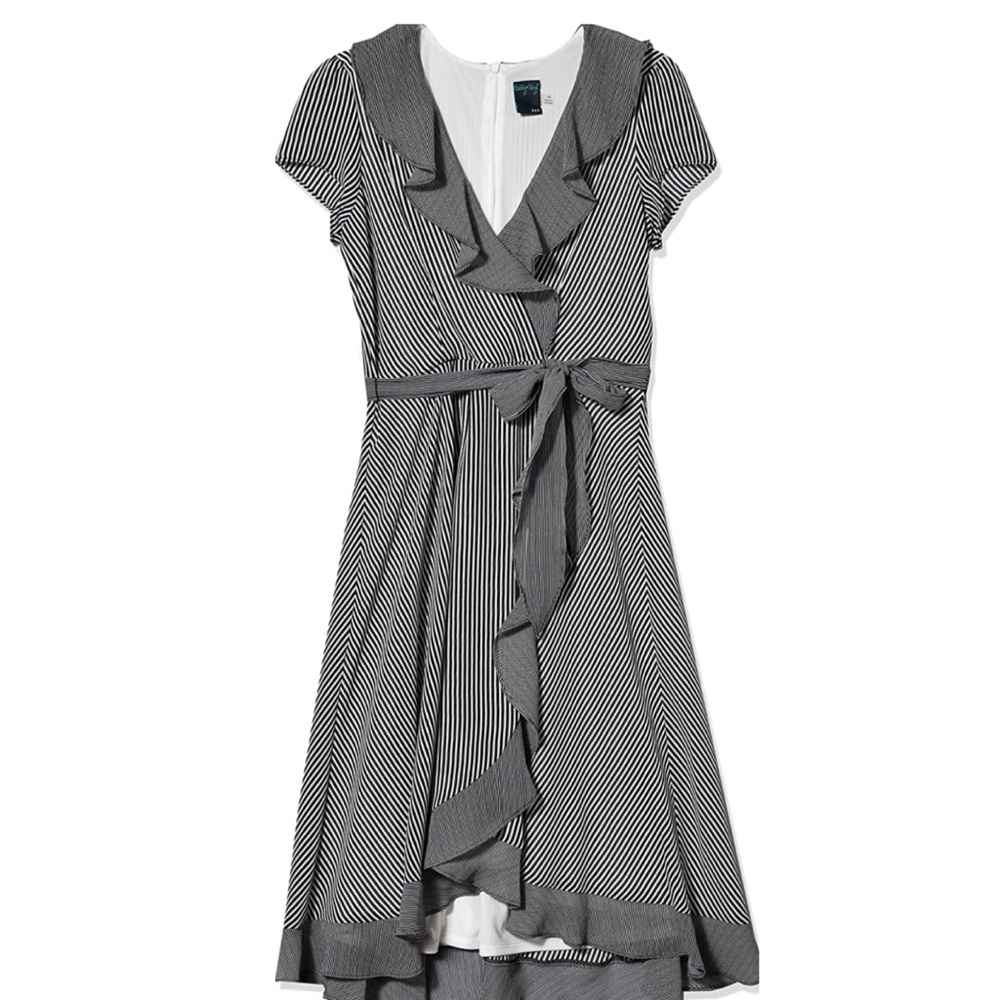 BNWT Gabby Skye Striped Wrap Dress